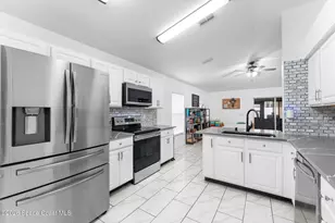 301 Wishing Well Cir SW, Palm Bay, FL 32908 - Photo 15