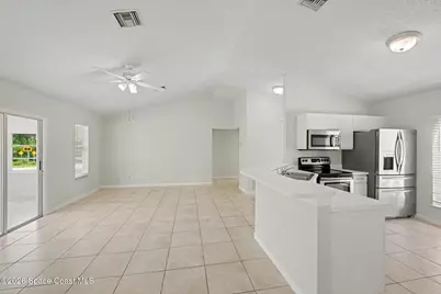 226 12th Street SW, Vero Beach, FL 32962 - Photo 7