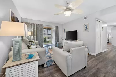 997 Sonesta Avenue NE #202, Palm Bay, FL 32905 - Photo 3