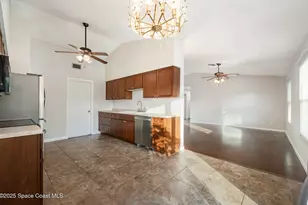 511 Biscayne Ln, Sebastian, FL 32958 - Photo 7