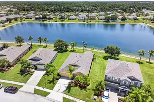 2247 Snapdragon Dr NW, Palm Bay, FL 32907 - Photo 3