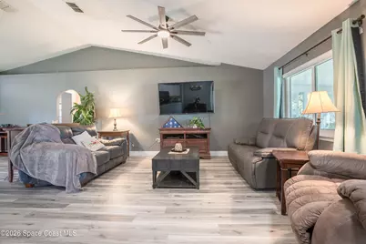 2190 Thames Road SE, Palm Bay, FL 32909 - Photo 9