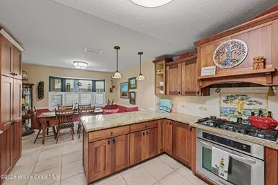 1810 Whispering Oaks Circle, Melbourne, FL 32934 - Photo 11
