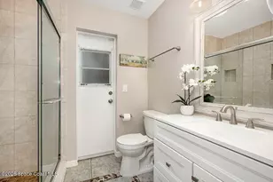739 Bonnie Cir, Melbourne, FL 32901 - Photo 9