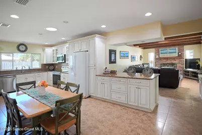 325 Hibiscus Trail, Melbourne Beach, FL 32951 - Photo 13
