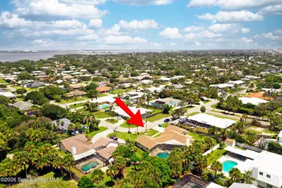 325 Hibiscus Trail, Melbourne Beach, FL 32951 - Photo 7