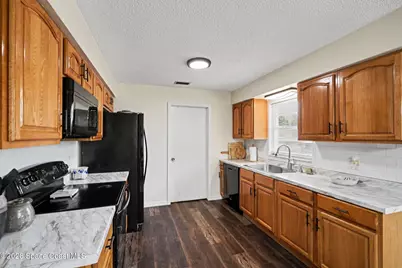 250 Cambridge Avenue NE, Palm Bay, FL 32907 - Photo 15