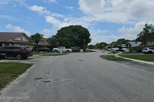 1313 SW 75th Ave, North Lauderdale, FL 33068 - Photo 5