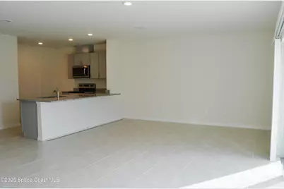 2712 Golden Trout Lane, Edgewater, FL 32141 - Photo 7