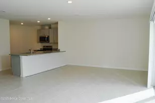 2712 Golden Trout Ln, Edgewater, FL 32141 - Photo 7