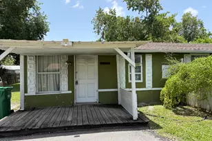 329 Pine Ave, Cocoa, FL 32922 - Photo 1