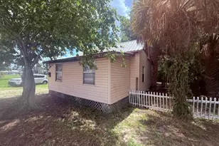 108 S Palm Ave, Titusville, FL 32796 - Photo 3