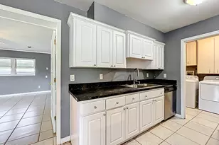 2543 Hathaway Dr, Cocoa, FL 32926 - Photo 9