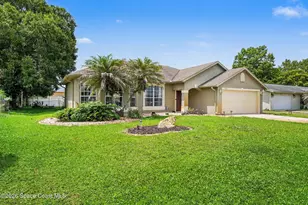 1072 Grandeur St SE, Palm Bay, FL 32909 - Photo 3