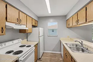 2286 Fox Hollow Dr, Titusville, FL 32796 - Photo 5
