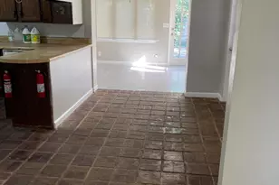 1400 Hillcrest Dr, Melbourne, FL 32935 - Photo 5