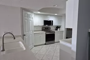 8921 Lake Dr, Cape Canaveral, FL 32920 - Photo 13