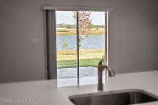 9734 Venetian Sq, Vero Beach, FL 32966 - Photo 11