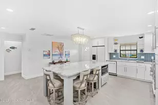 565 W Gateway Ct, Merritt Island, FL 32952 - Photo 9