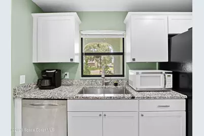 192 Cinnamon Bay Lane, Melbourne, FL 32901 - Photo 11