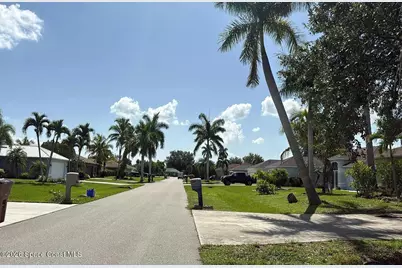612 SE 31st Terrace, Cape Coral, FL 33904 - Photo 5