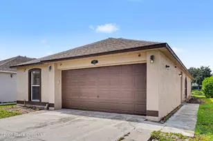 2781 Maderia Cir, Melbourne, FL 32935 - Photo 3