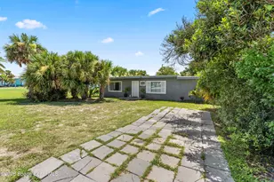 450 S Brevard Ave, Cocoa Beach, FL 32931 - Photo 1