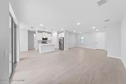 3373 Fitzpatrick Avenue SW, Palm Bay, FL 32908 - Photo 5