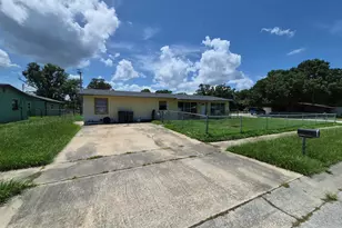 1218 Crescent Dr, Titusville, FL 32796 - Photo 1