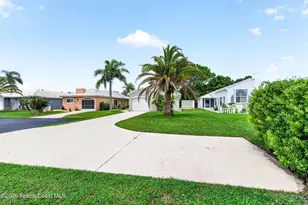 1923 Sugarberry Ct NE, Palm Bay, FL 32905 - Photo 23