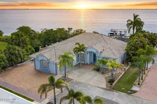 809 W Central Blvd, Cape Canaveral, FL 32920 - Photo 1