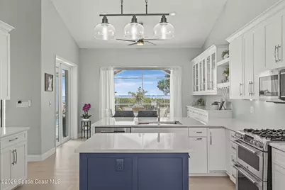 809 W Central Boulevard, Cape Canaveral, FL 32920 - Photo 21