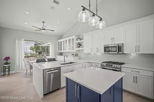 809 W Central Blvd, Cape Canaveral, FL 32920 - Photo 25