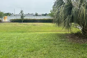 1776 Vista Lake Cir, Melbourne, FL 32904 - Photo 21