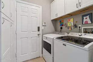 409 Gardendale Cir SE, Palm Bay, FL 32909 - Photo 19