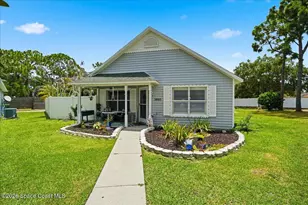 3895 Veranda Ct, Melbourne, FL 32901 - Photo 3