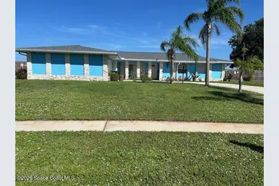 956 Waialae Circle NE, Palm Bay, FL 32905 - Photo 1