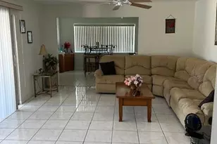 956 Waialae Cir NE, Palm Bay, FL 32905 - Photo 3