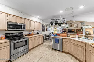 275 Cardinal Dr, Melbourne Beach, FL 32951 - Photo 9