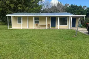 1571 4th Ct, Vero Beach, FL 32960 - Photo 1