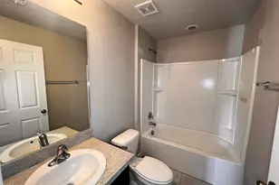 563 Corbin Cir SW, Palm Bay, FL 32908 - Photo 7
