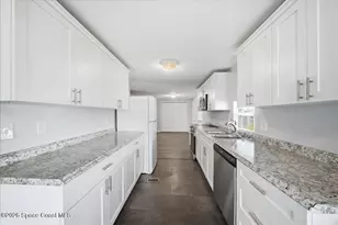 1174 Pleasant Ct NE, Palm Bay, FL 32907 - Photo 5