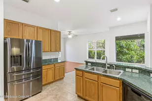 1883 Woodfield Cir, Melbourne, FL 32904 - Photo 7