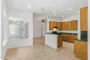 1883 Woodfield Cir, Melbourne, FL 32904 - Photo 9