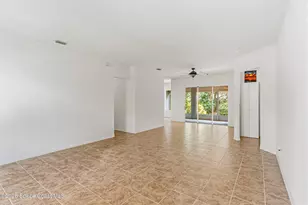 1883 Woodfield Cir, Melbourne, FL 32904 - Photo 5