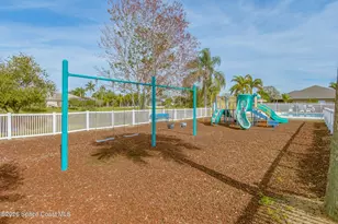 1883 Woodfield Cir, Melbourne, FL 32904 - Photo 33