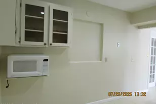 211 W Laila Dr, West Melbourne, FL 32904 - Photo 7