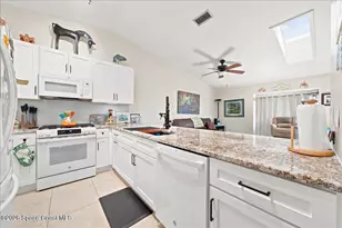 5283-5285 Palmetto Dr, Melbourne Beach, FL 32951 - Photo 13