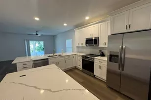 982 Villa Dr, Melbourne, FL 32940 - Photo 3