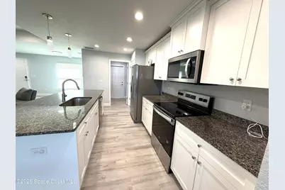 359 Wilton Avenue SW, Palm Bay, FL 32908 - Photo 7